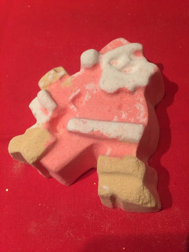 Dashing Santa bath bomb Photo: Angela Ferguson